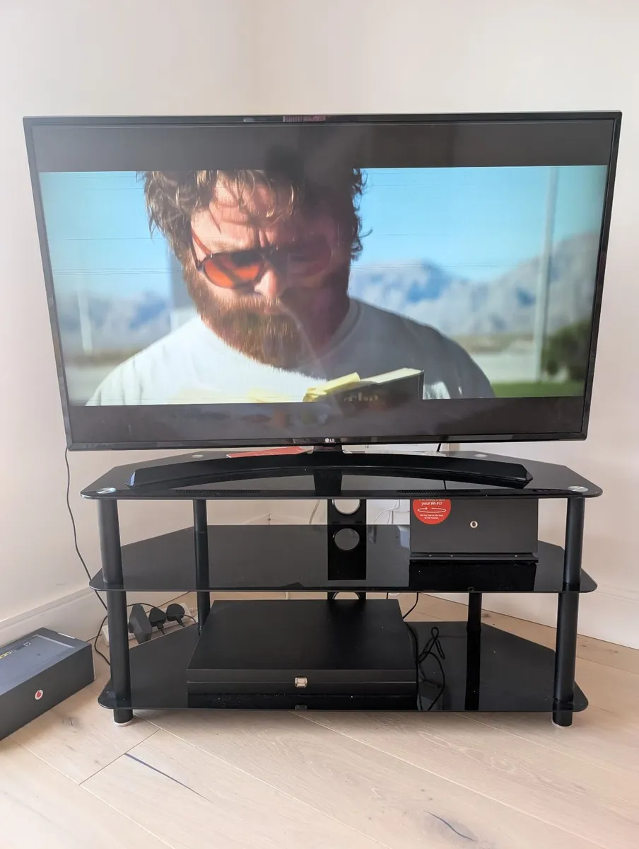 49 inch LG Smart TV - Image 3
