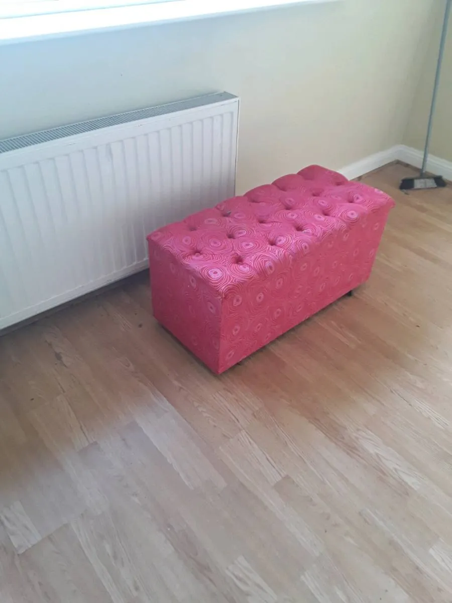 Bedroom box seat on wheels 15e - Image 3