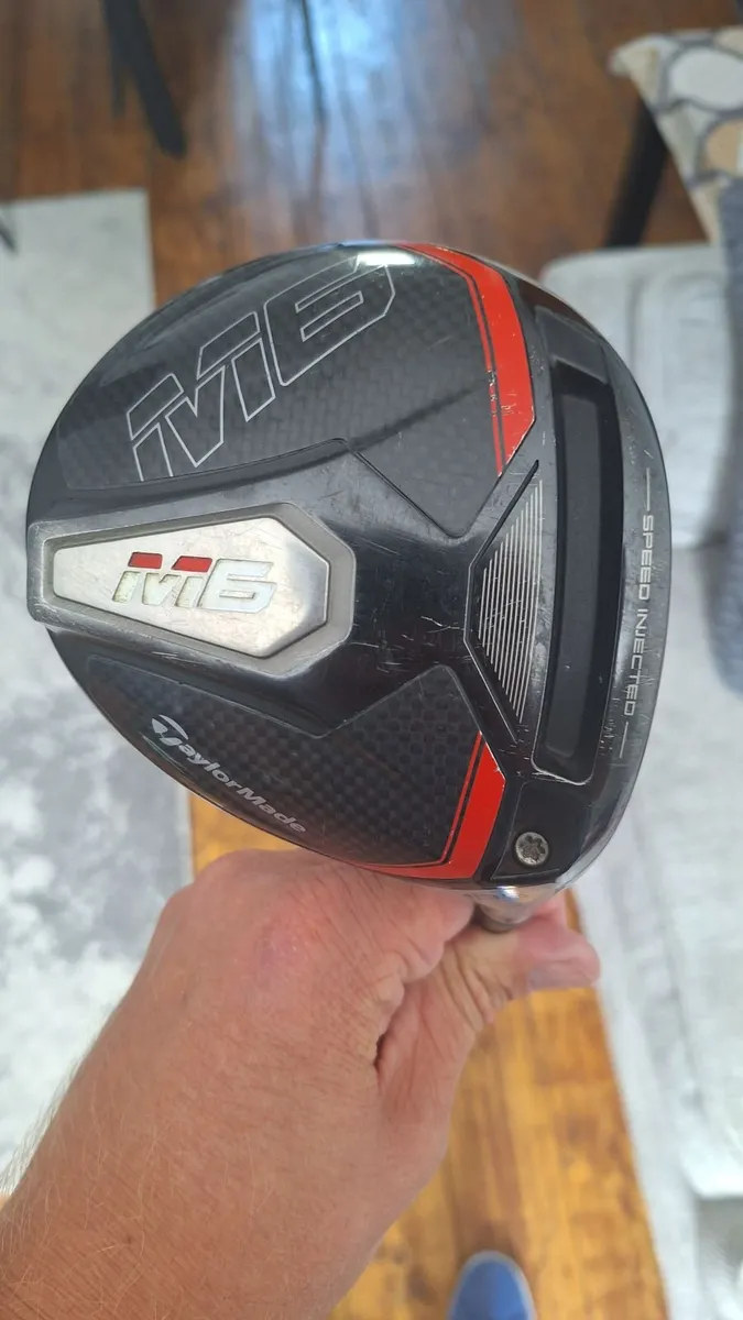 Taylormade M6 RH Driver. Regular shaft nd headcove - Image 1