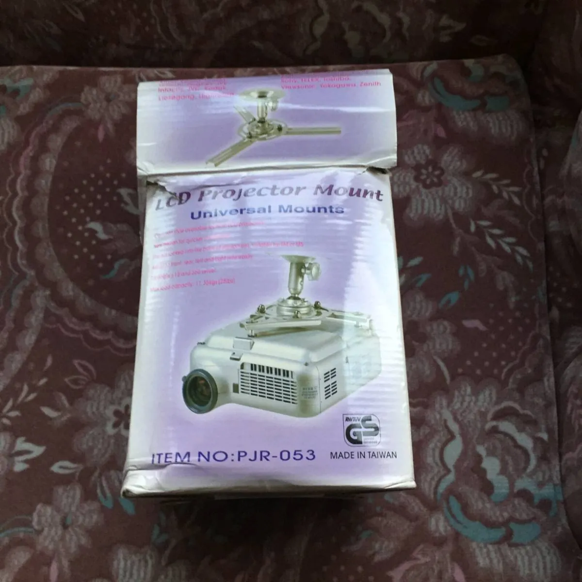 Led projector mount