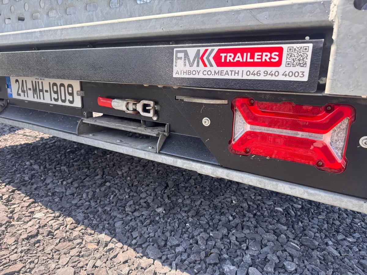 Used Brian James Connect 5.5m Tri-Axle - High Spec - Image 4