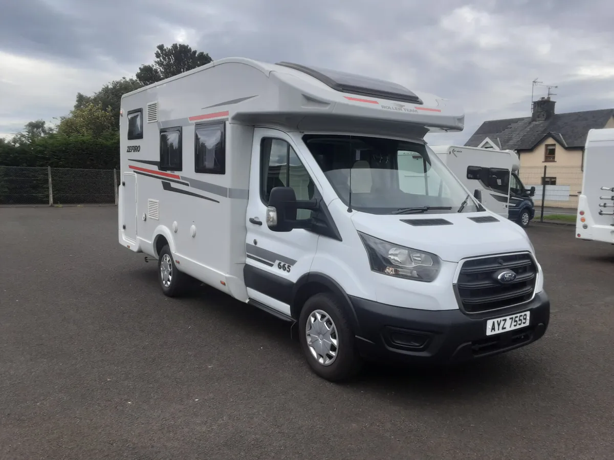 Roller Team 665 4 berth Automtic motorhome - Image 2