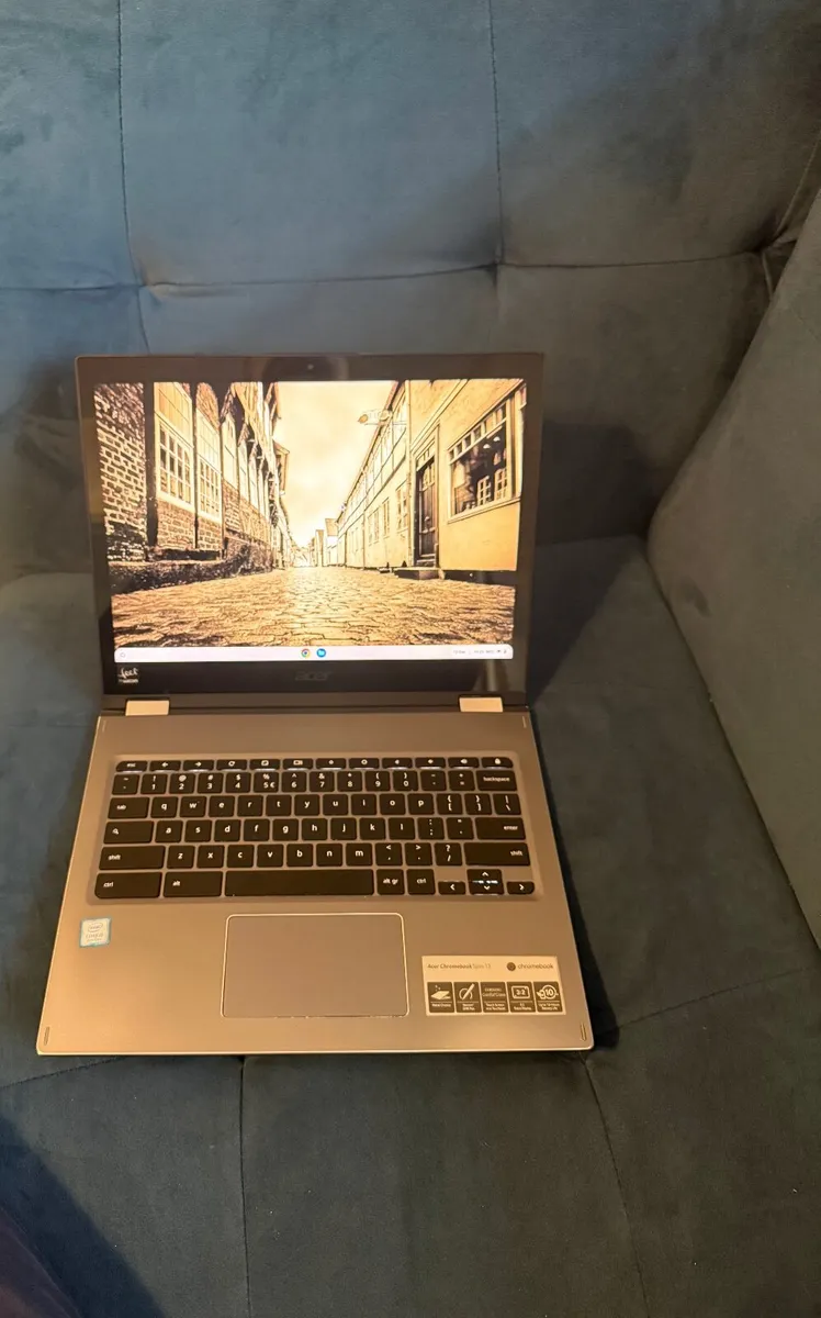 Acer Spin 13 ChromeBook 2in1 Laptop i5/8GB/64GBFHD - Image 1