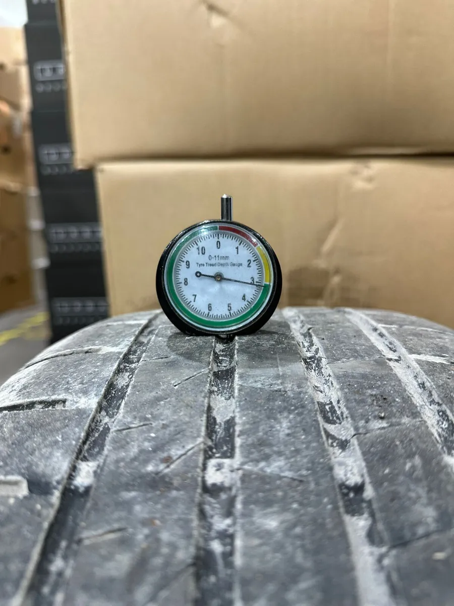 19" GENUINE AUDI Q3 Alloy Wheels & Tyres 83A601025 - Image 3