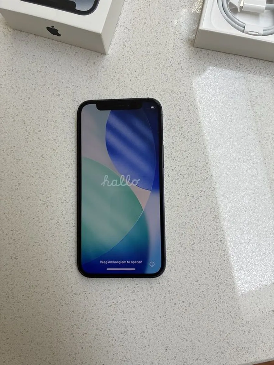 mobile phone iPhone 12 mini. In perfect condition nearly 5 years old. Original receipt. Never dropped or damaged - Image 4