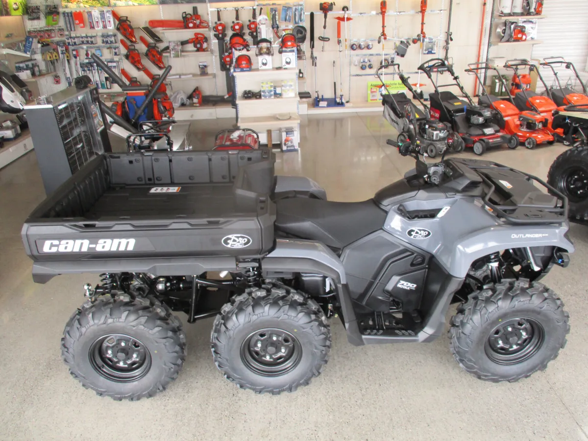 Can-Am Outlander 700 DPS T 6 x 6 quad atv - Image 2