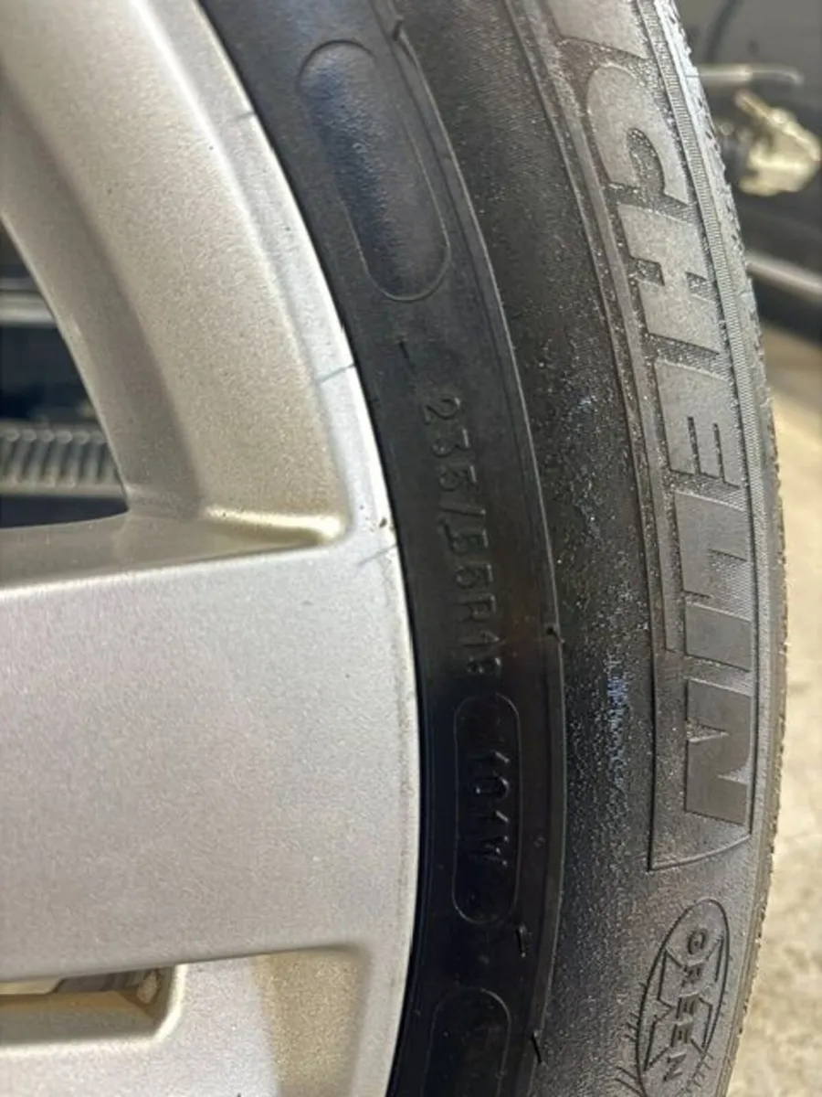 19" AUDI Q5 S-LINE ORIGINAL ALLOYS & TYRES - Image 2