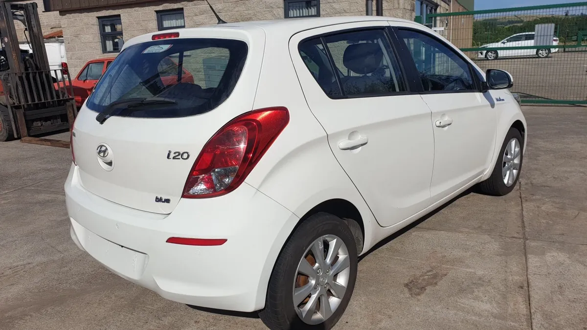 *For parts* Hyundai i20, 1.4 diesel 6 speed (2014) - Image 2