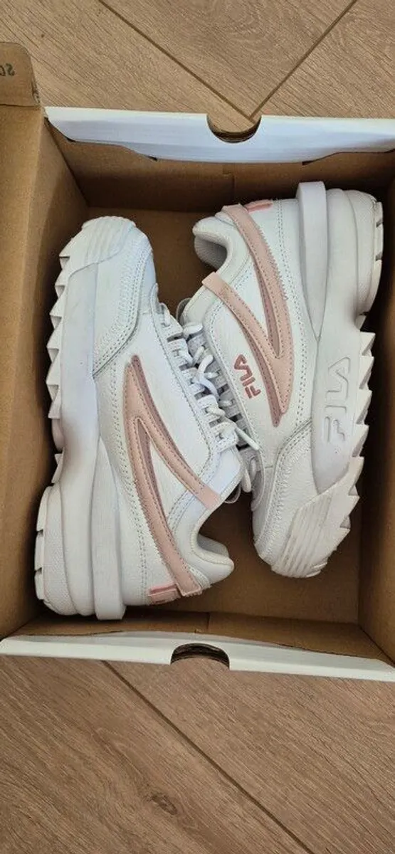 sneakers - Image 2