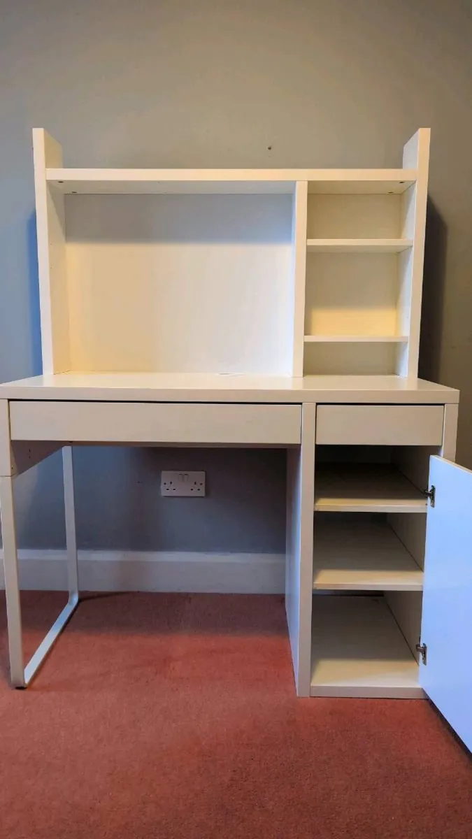 Desk - Image 2