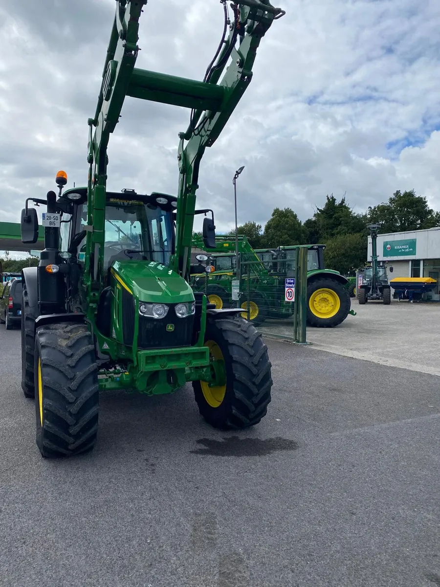 2021 John Deere 6120M - Image 2