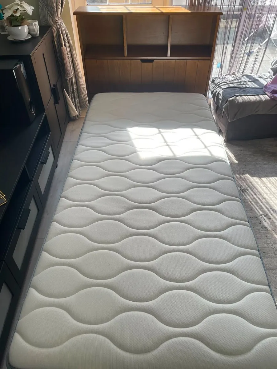 Single bed + mattress - Image 3