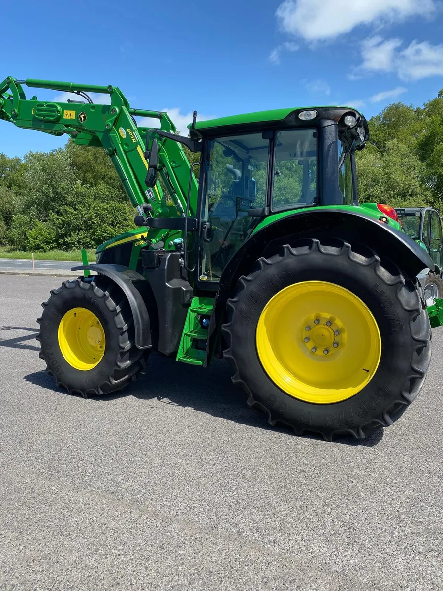 2020 John Deere 6120M - Image 2