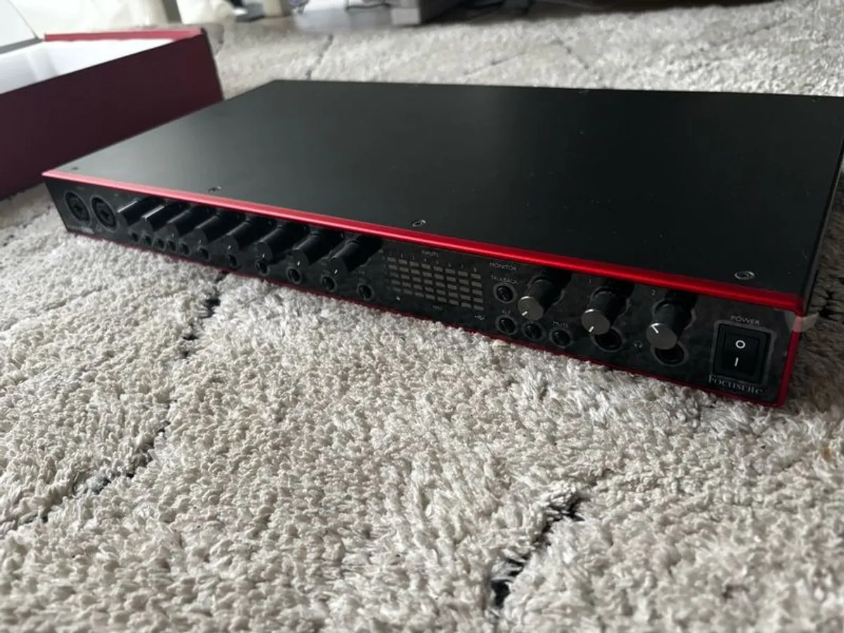 Scarlet 18i20 - Excellent Condition - Image 1