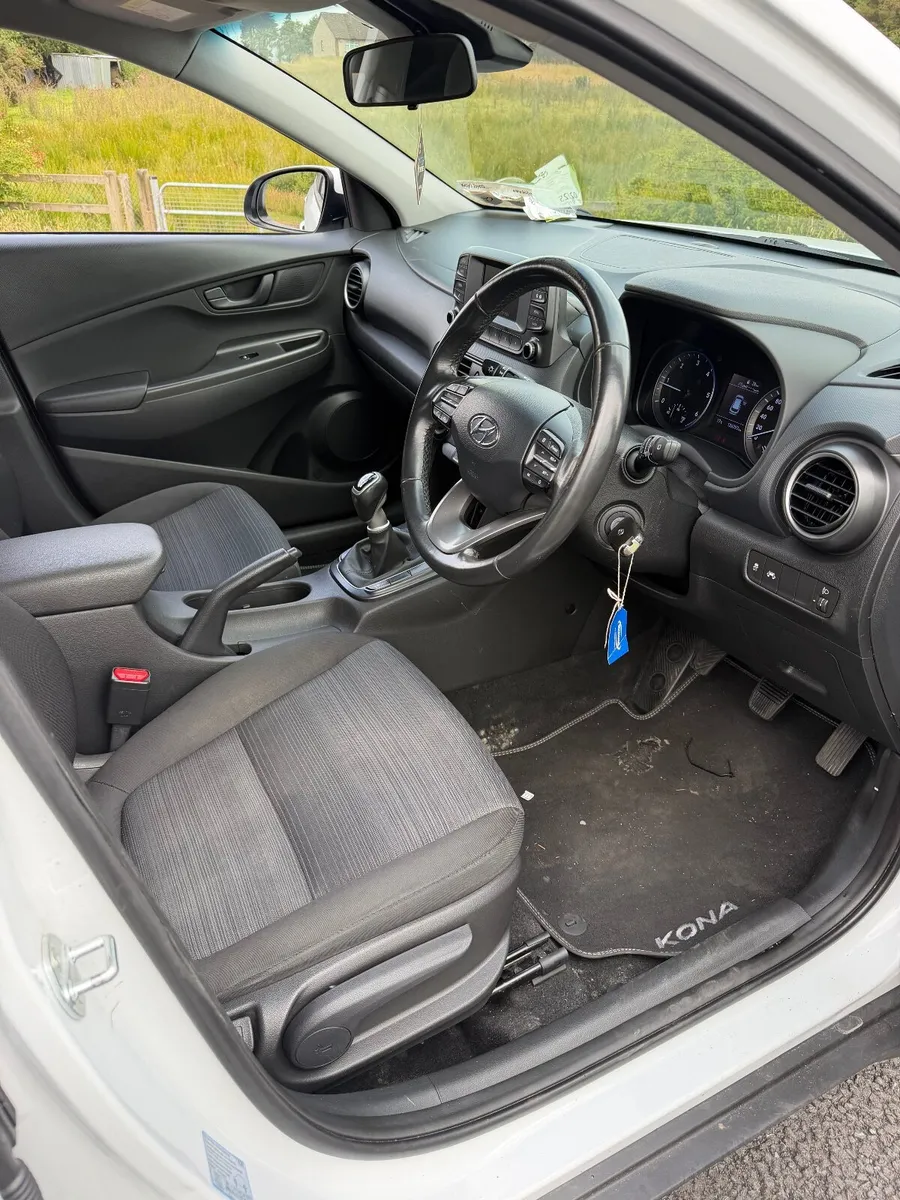 2020 Hyundai Kona Commercial Van - Image 3