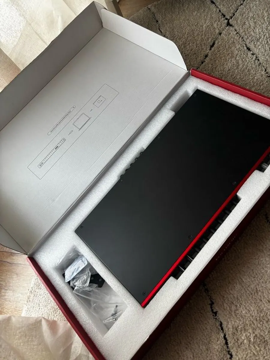 Scarlet 18i20 - Excellent Condition - Image 4