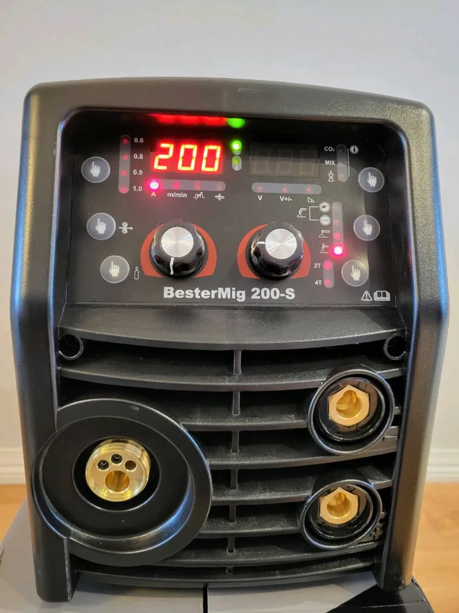 Lincoln's Mig 200-S Welder Mig Mag/Tig/Mma 3in1 - Image 2