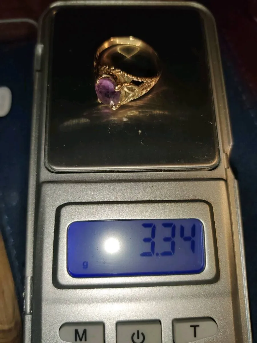 RARE, CHUNKY CELTIC AMETHYST 9CT Gold Vintage Ring - Image 2