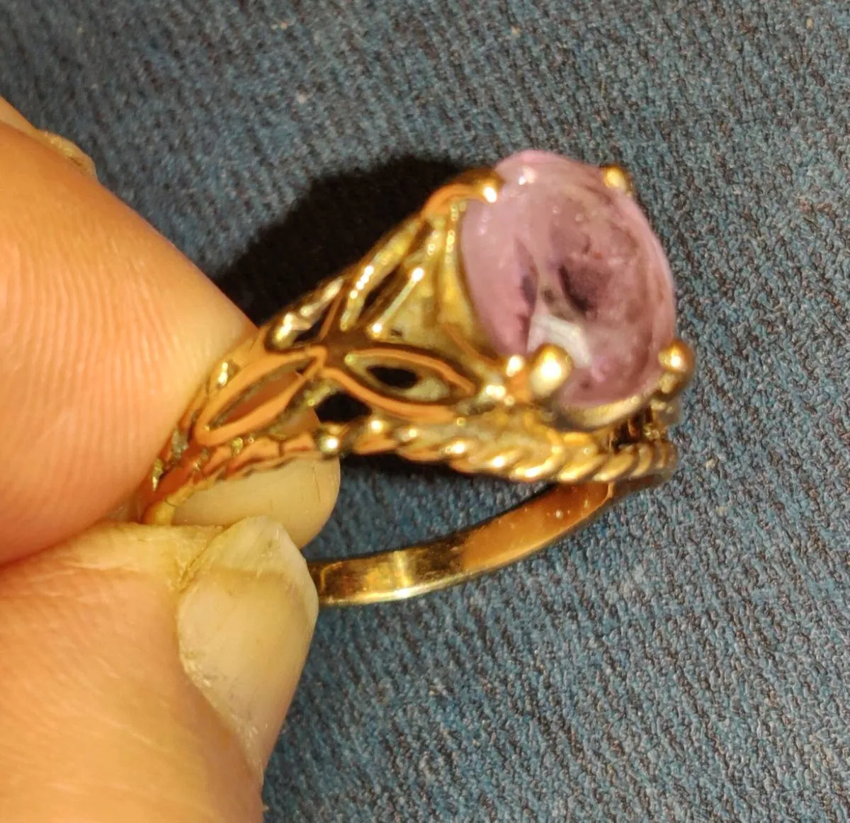 RARE, CHUNKY CELTIC AMETHYST 9CT Gold Vintage Ring - Image 1