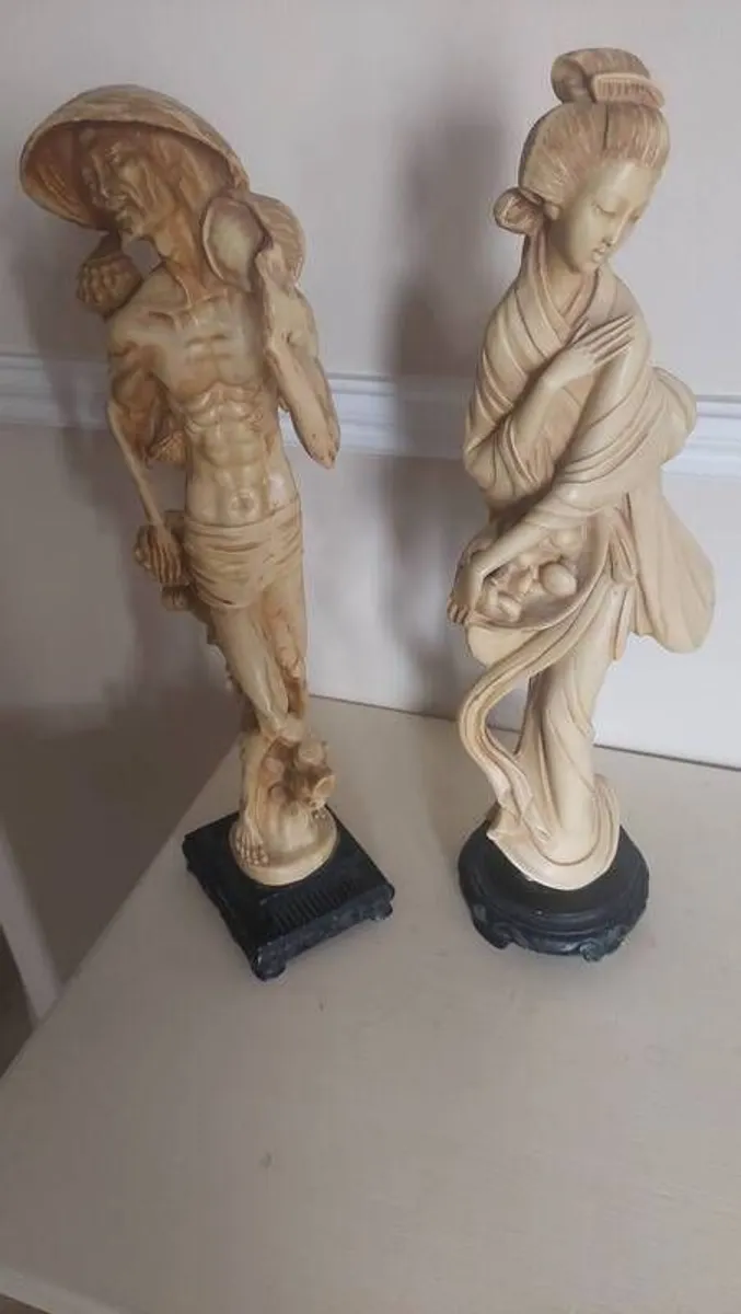 Asian figures - Image 1