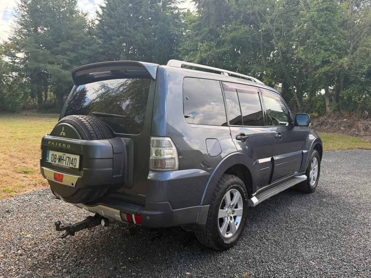 Mitsubishi Pajero Elegance 5 Seat - Image 4
