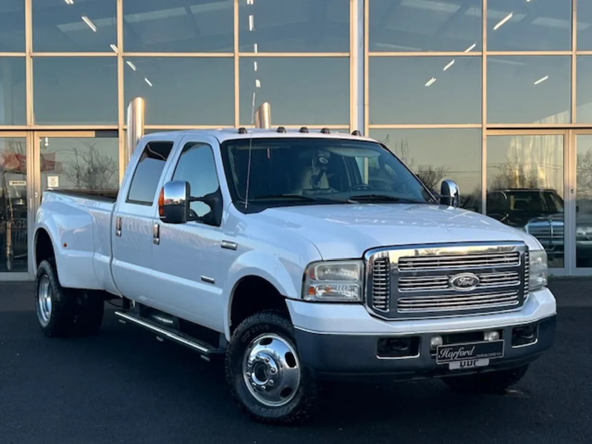 Ford F350 6.0L V8 Turbo Diesel LWB Pick-Up - Image 1
