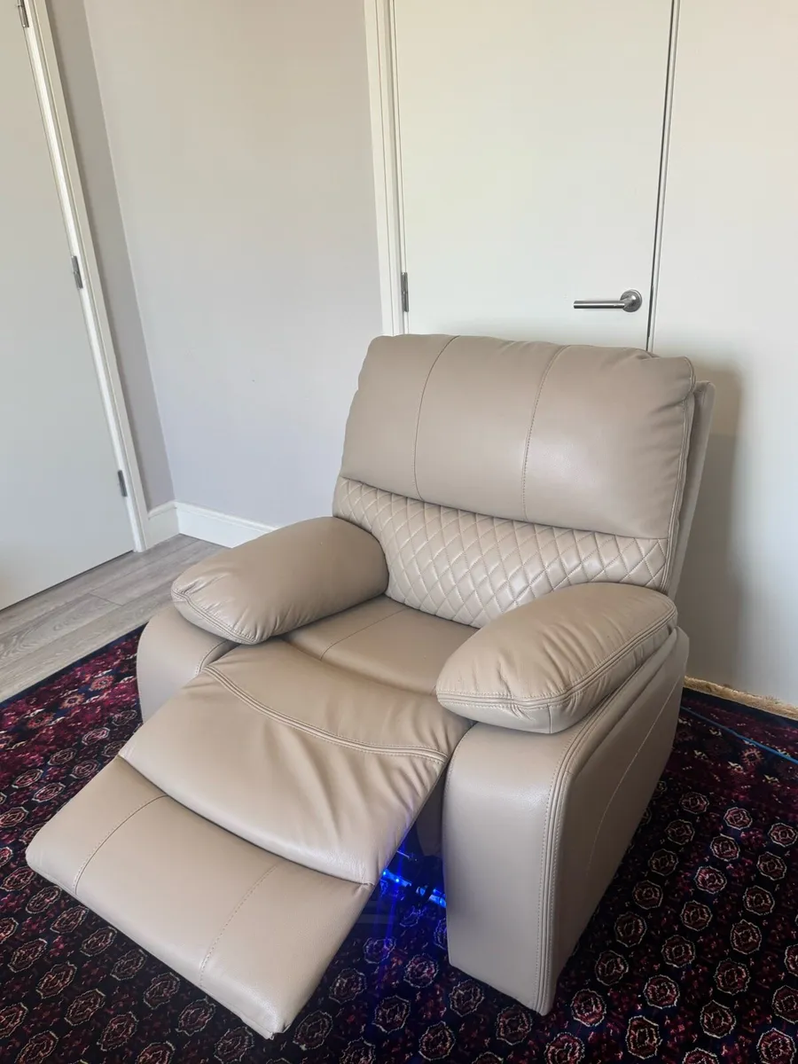 Leather Electric Recliner Armchair - Image 3