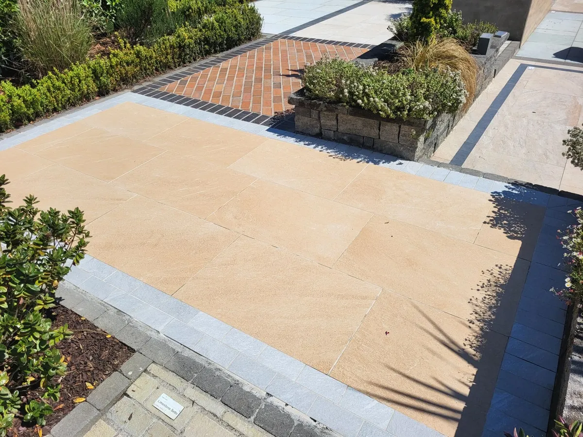 Quartz Beige Porcelain Tile 600x900x20 - Image 1