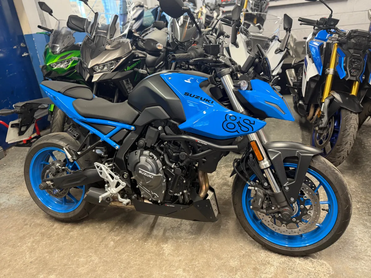 2026 SUZUKI GSX8S - Image 2