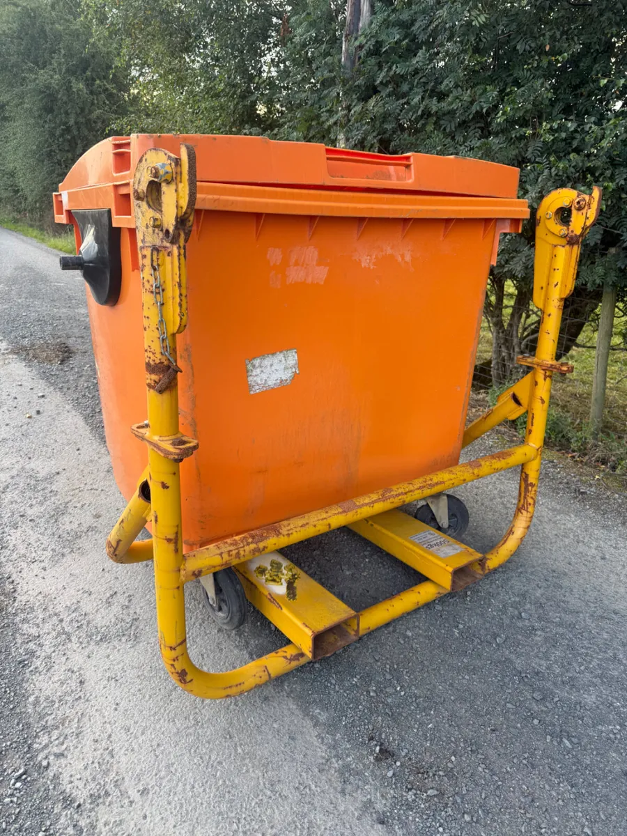 Bin Emptying Attachment - Image 1
