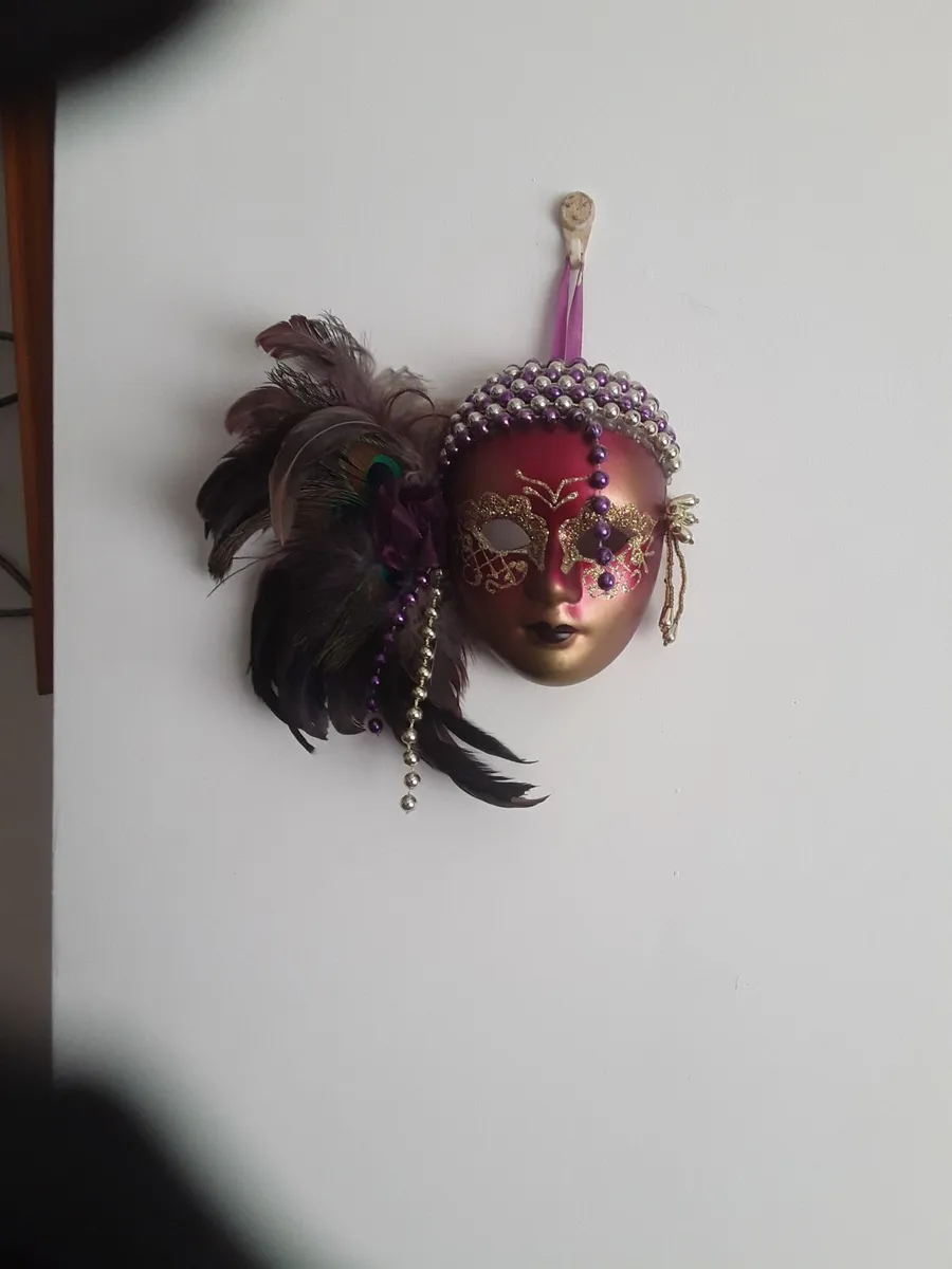 2  small decorative ornamental wall masks - Image 2