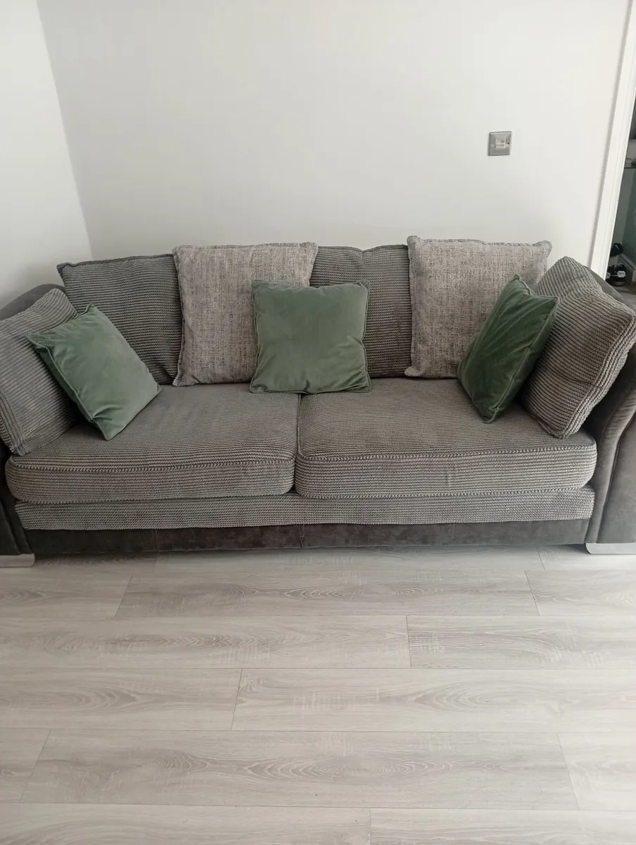 3 seater sofa - Image 1