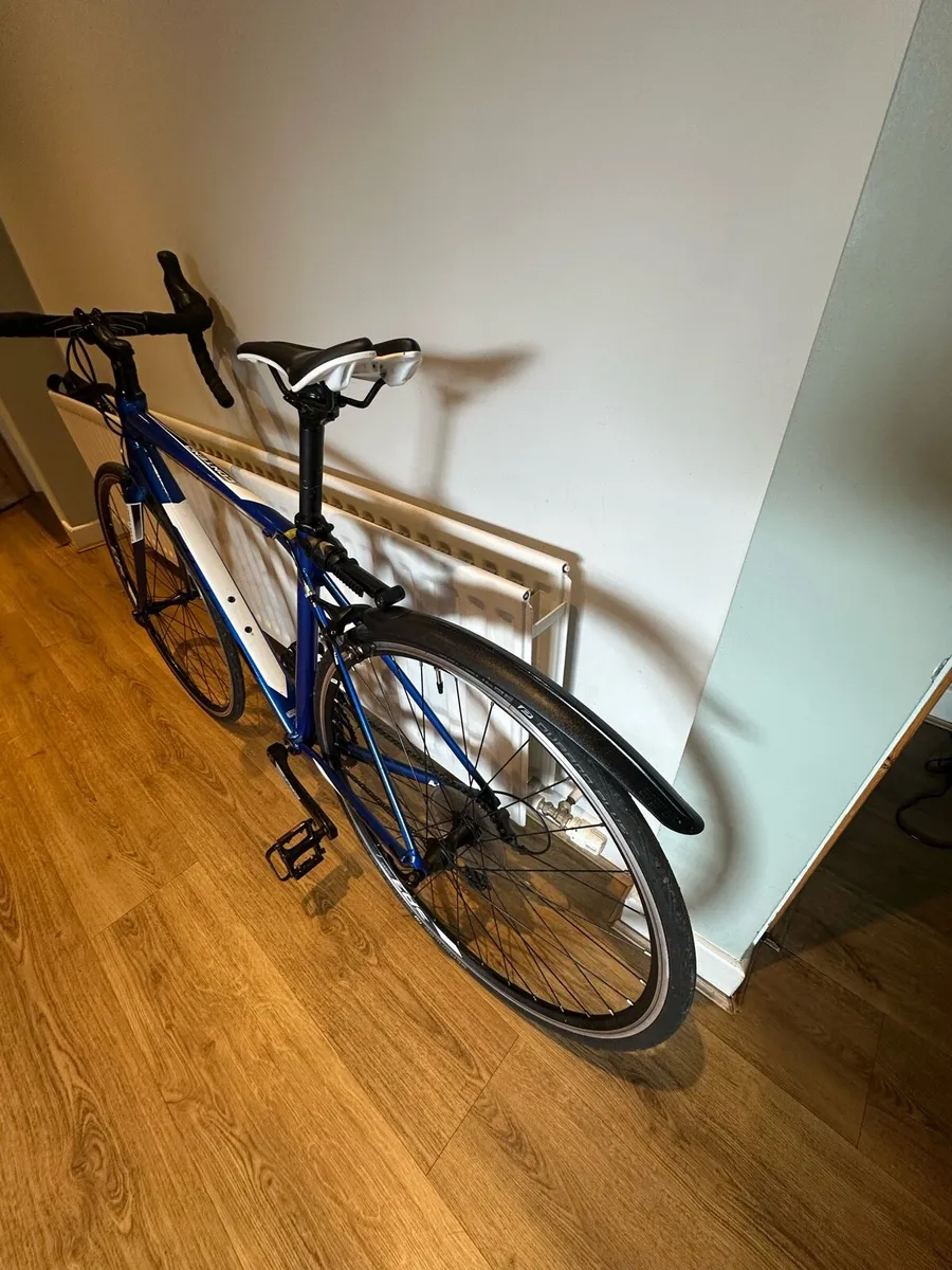 Road bike - Image 2