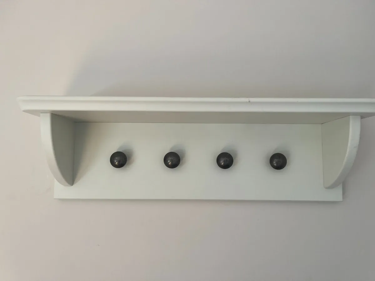 Bedroom Drawers with matching shelf - Image 1
