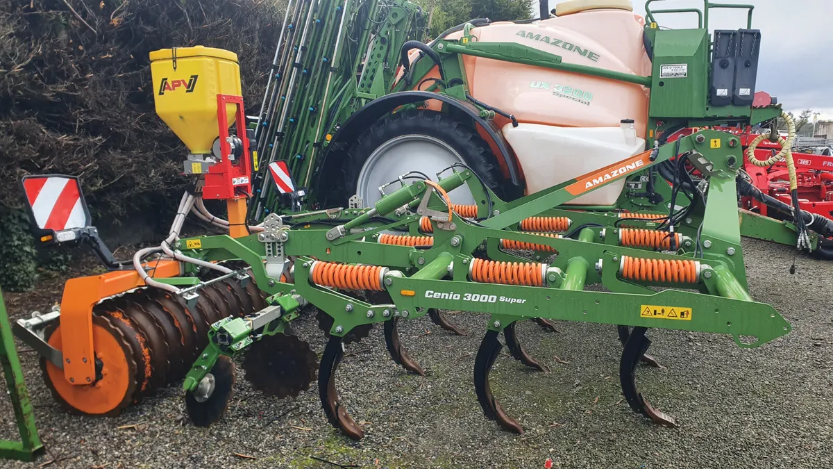 Amazone 3 Mtr Cenio Grubber and Air Seeder