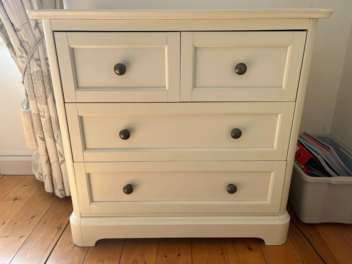 Bedroom Drawers with matching shelf - Image 3