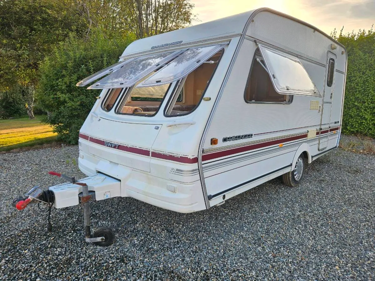 Swift Challenger 400se - Image 1
