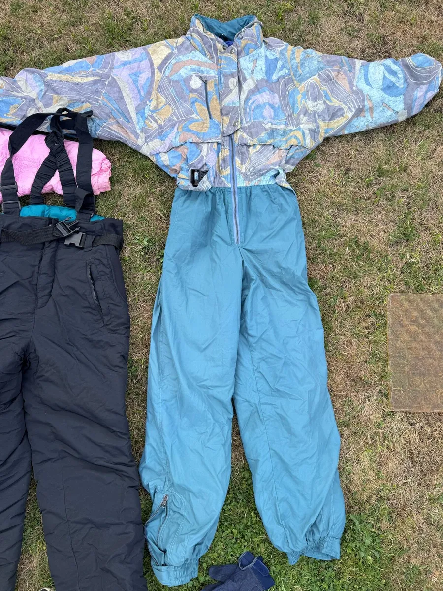 Vintage 90s Ski Set - Jacket,Trousers,Boots,Access - Image 4