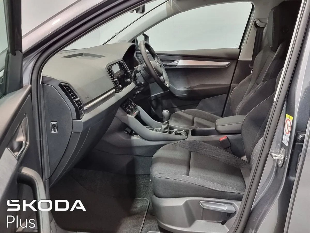 Skoda Karoq ** TWO SEAT COMMERCIAL ** 2.0TDI 115HP - Image 4
