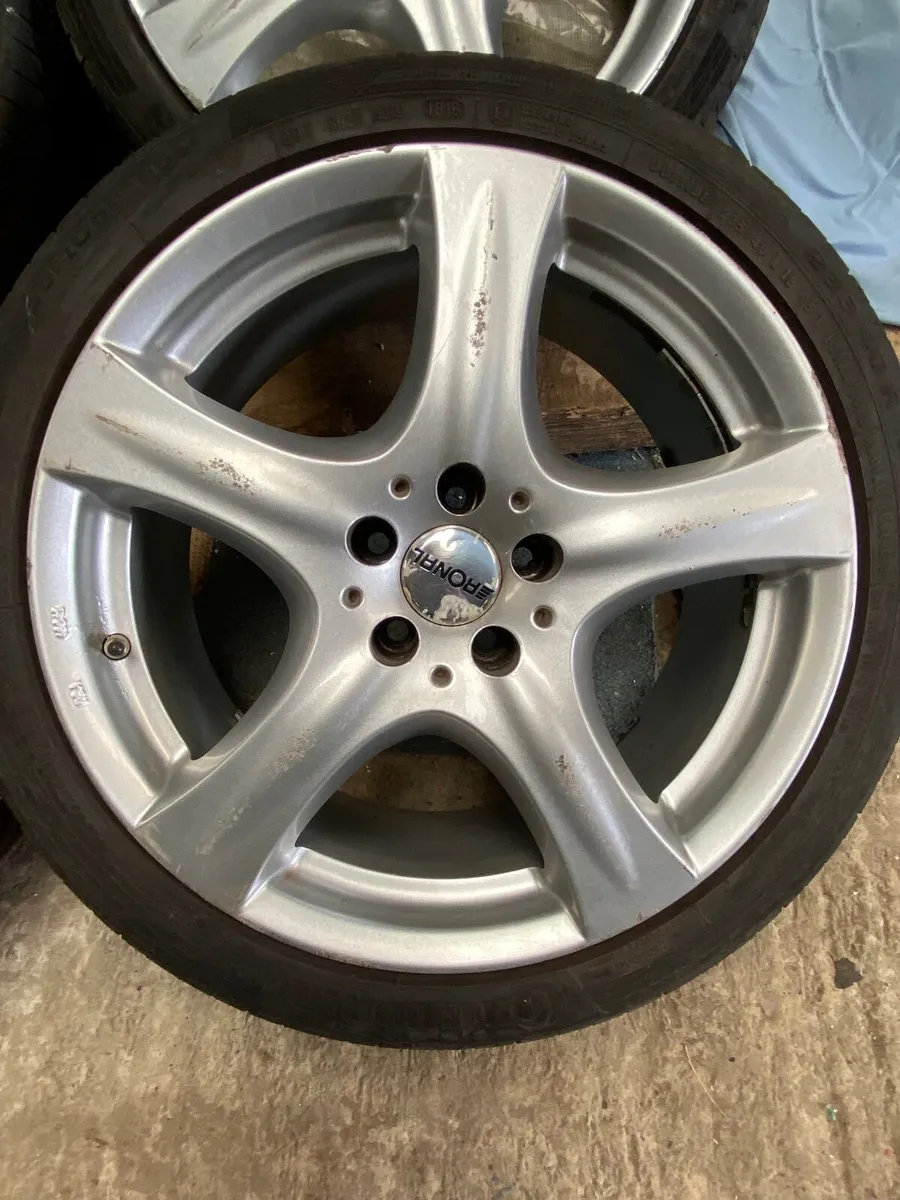 Ford Mondeo Lights and Tyres - Image 2