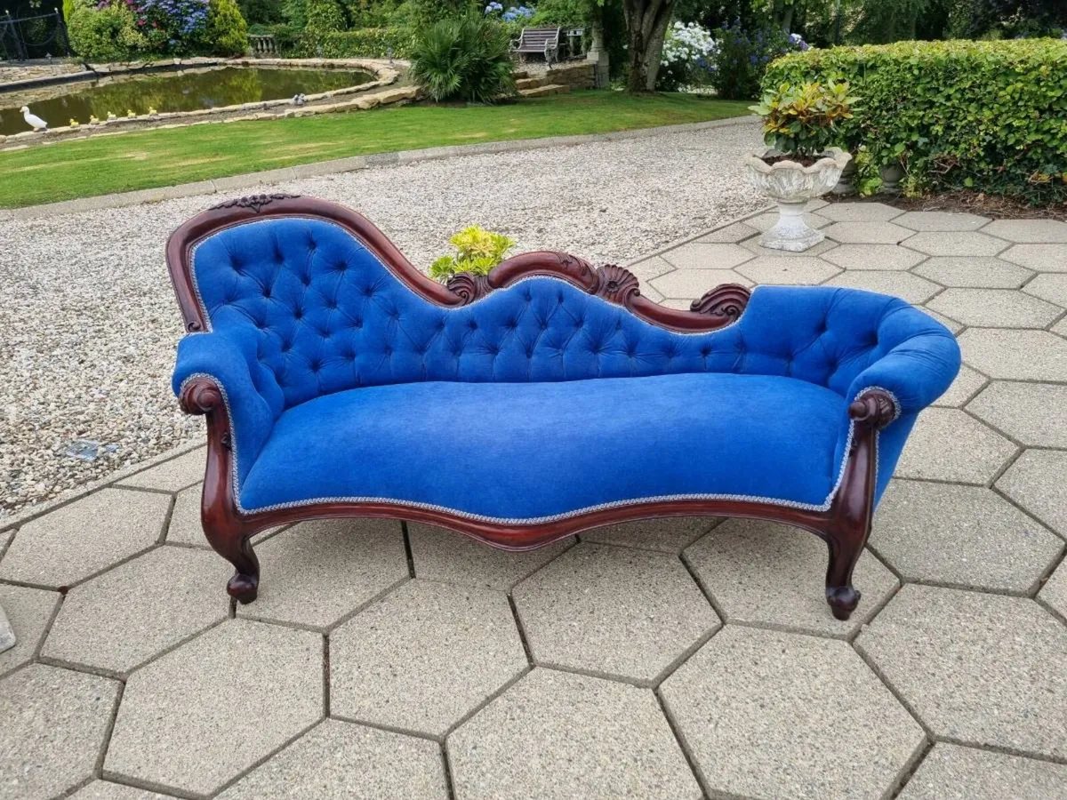 Large Reproduction Chaise Longue - Image 4