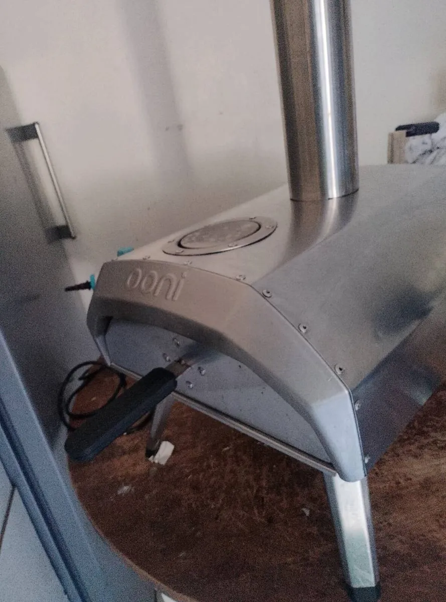 Pizza out door oven for sale - Image 1