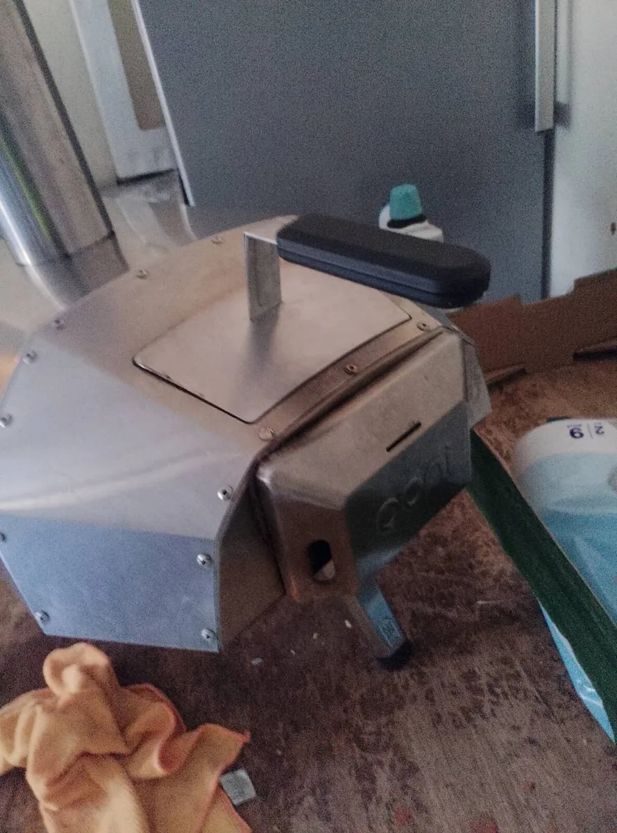 Pizza out door oven for sale - Image 3