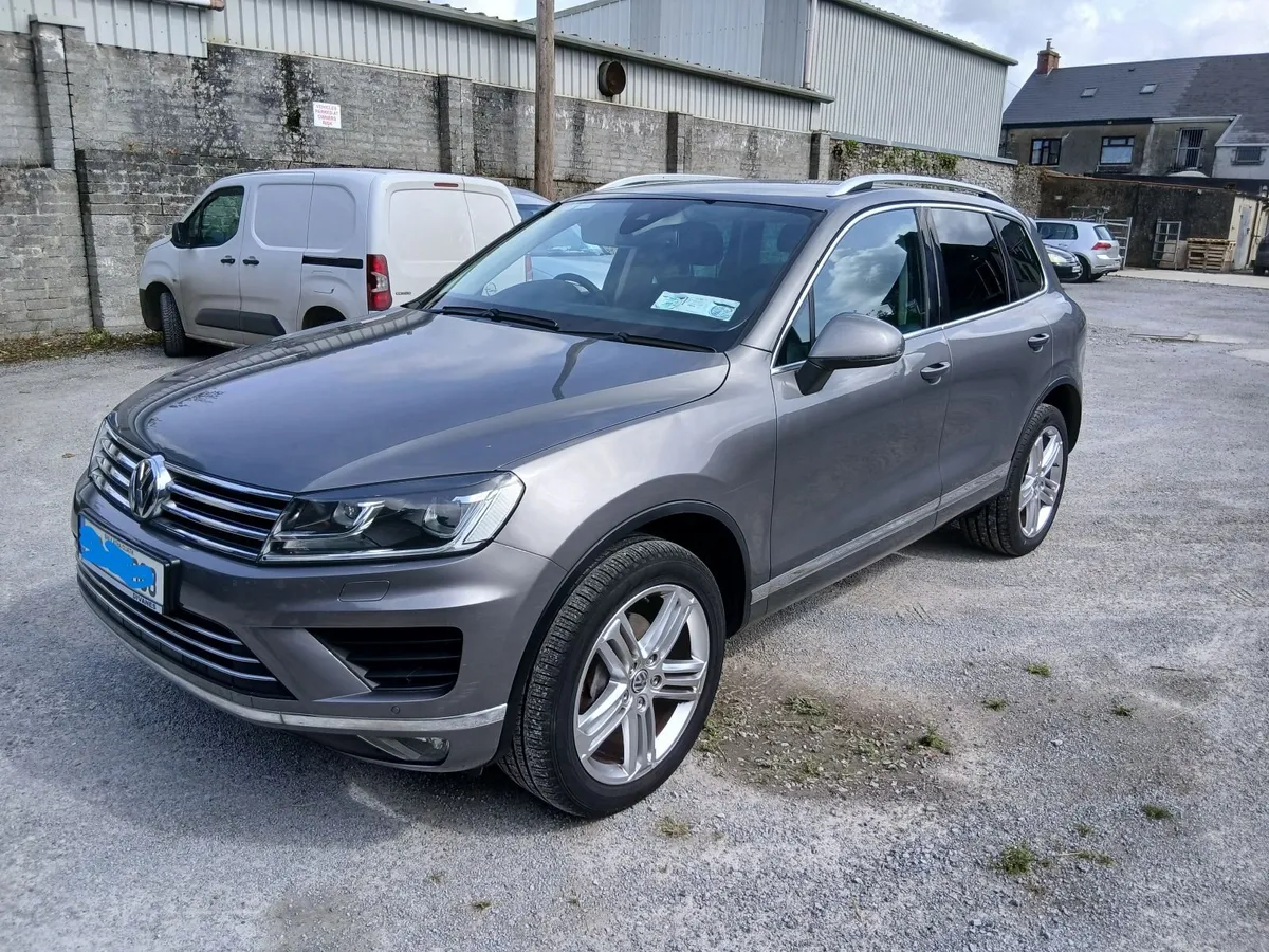 Volkswagen Touareg 2016 - Image 2