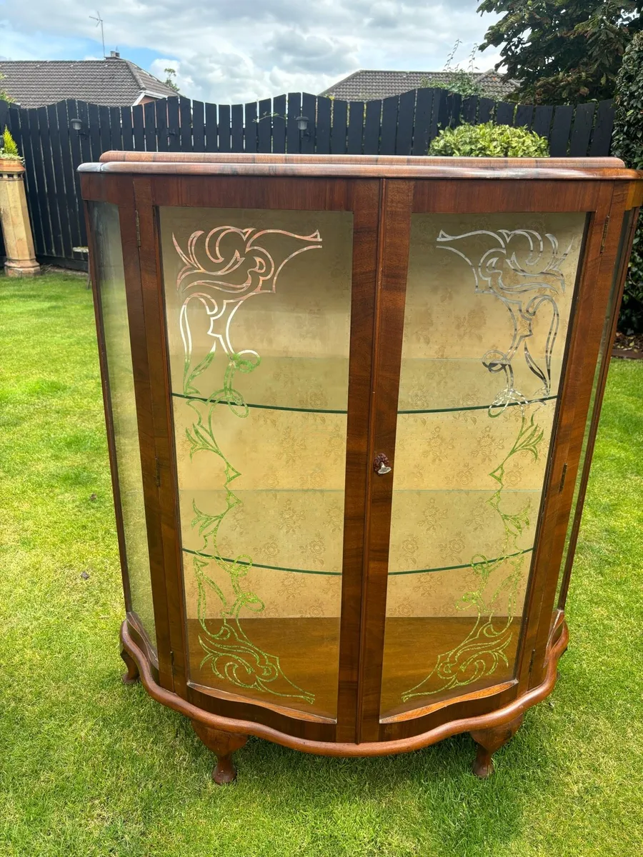 Vintage China display cabinet - Image 1