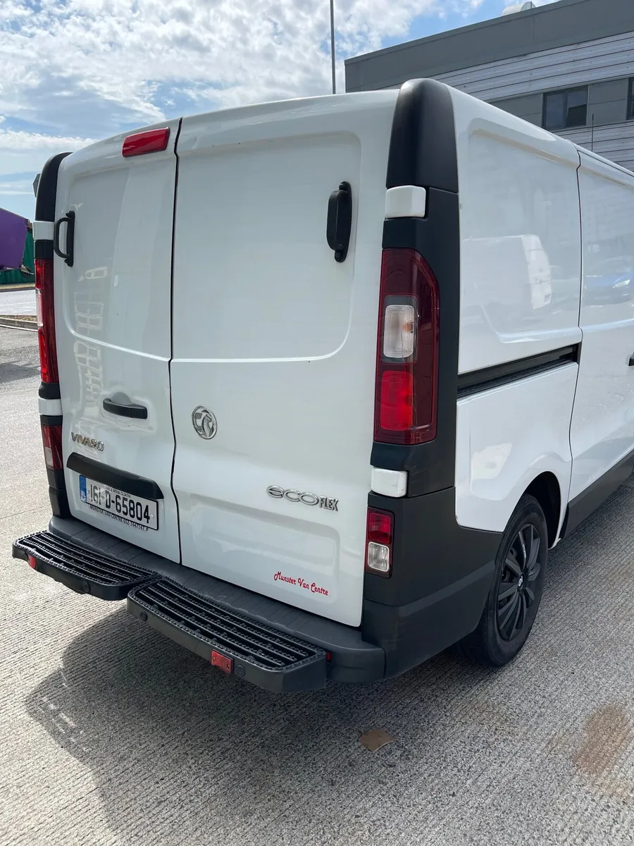 Opel Vivaro 2016 - Image 4