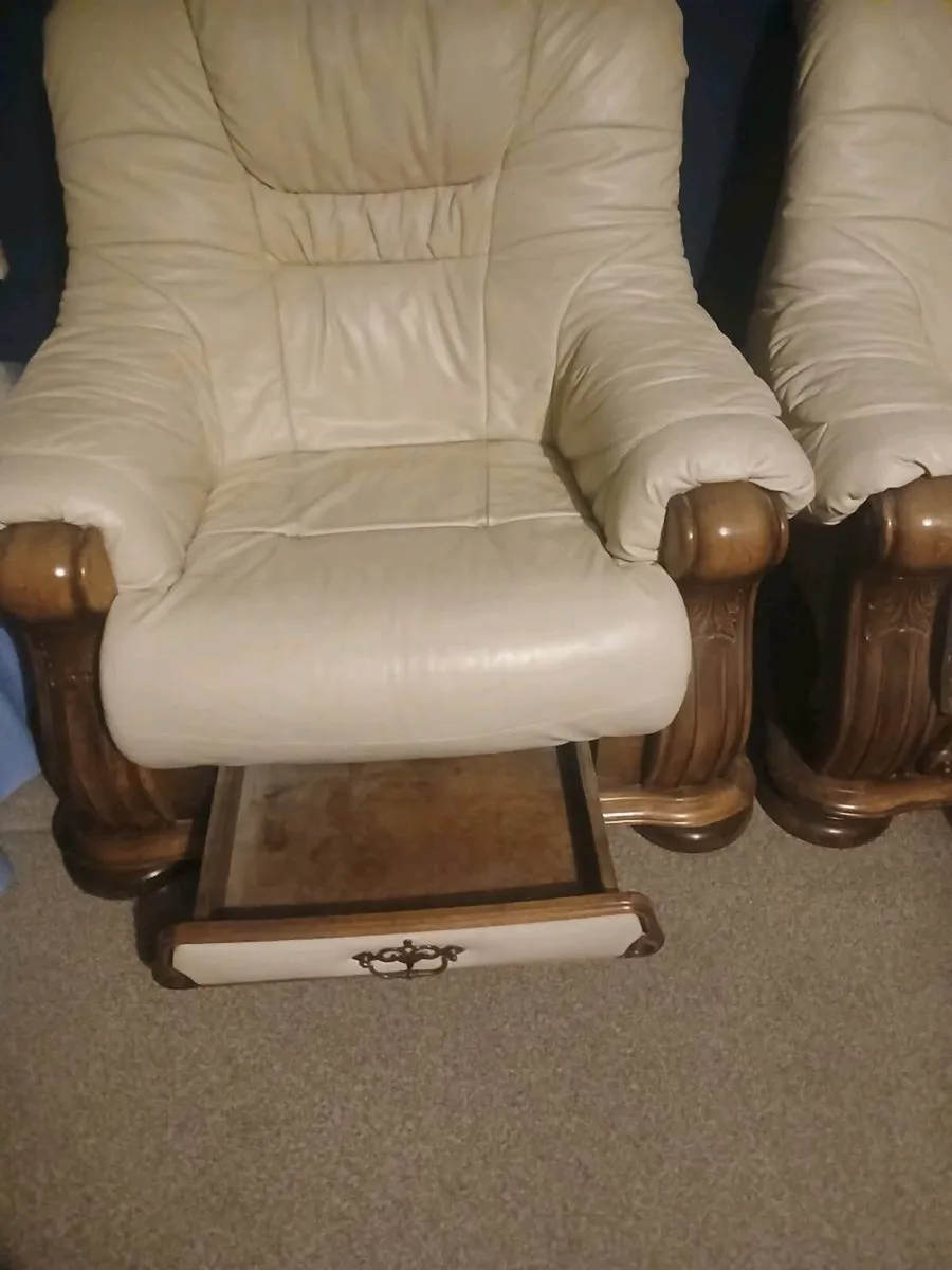 Leather couch - Image 1