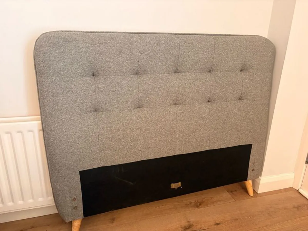 Small double bed from Harvey Normans - Image 4