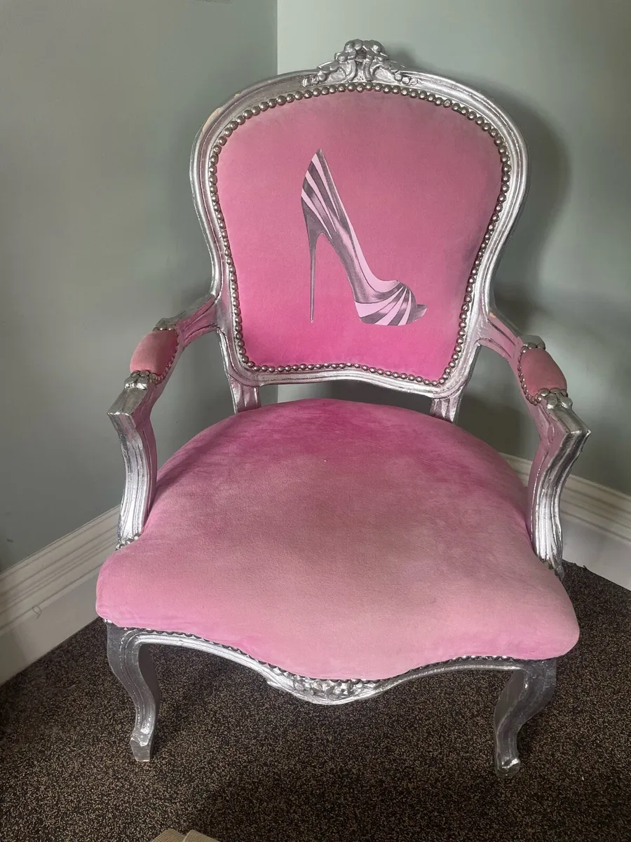 Bedroom chair - Image 1