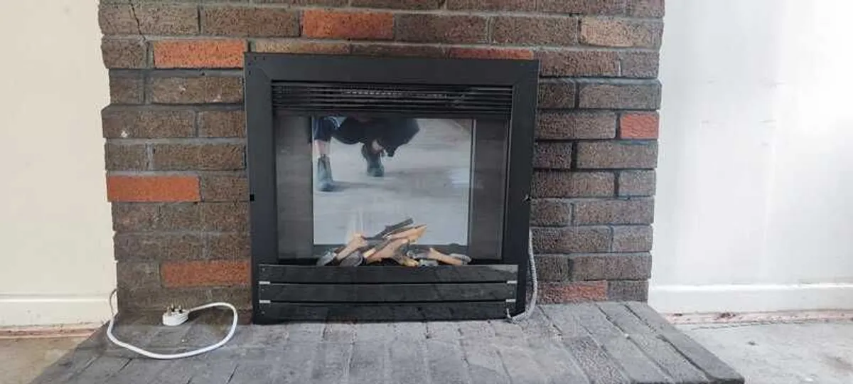 Electric fire - Image 3